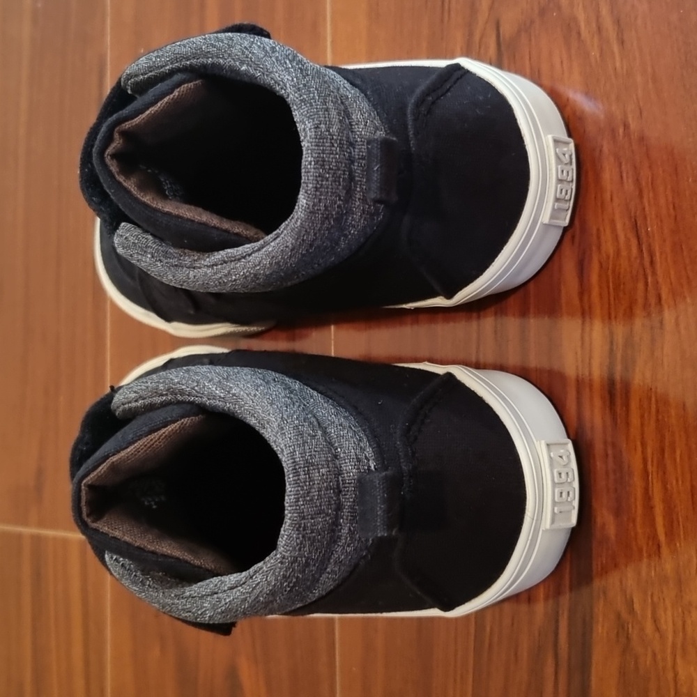 Old Navy Toddler High Top Shoes Black Size 9 - Picture 4 of 7